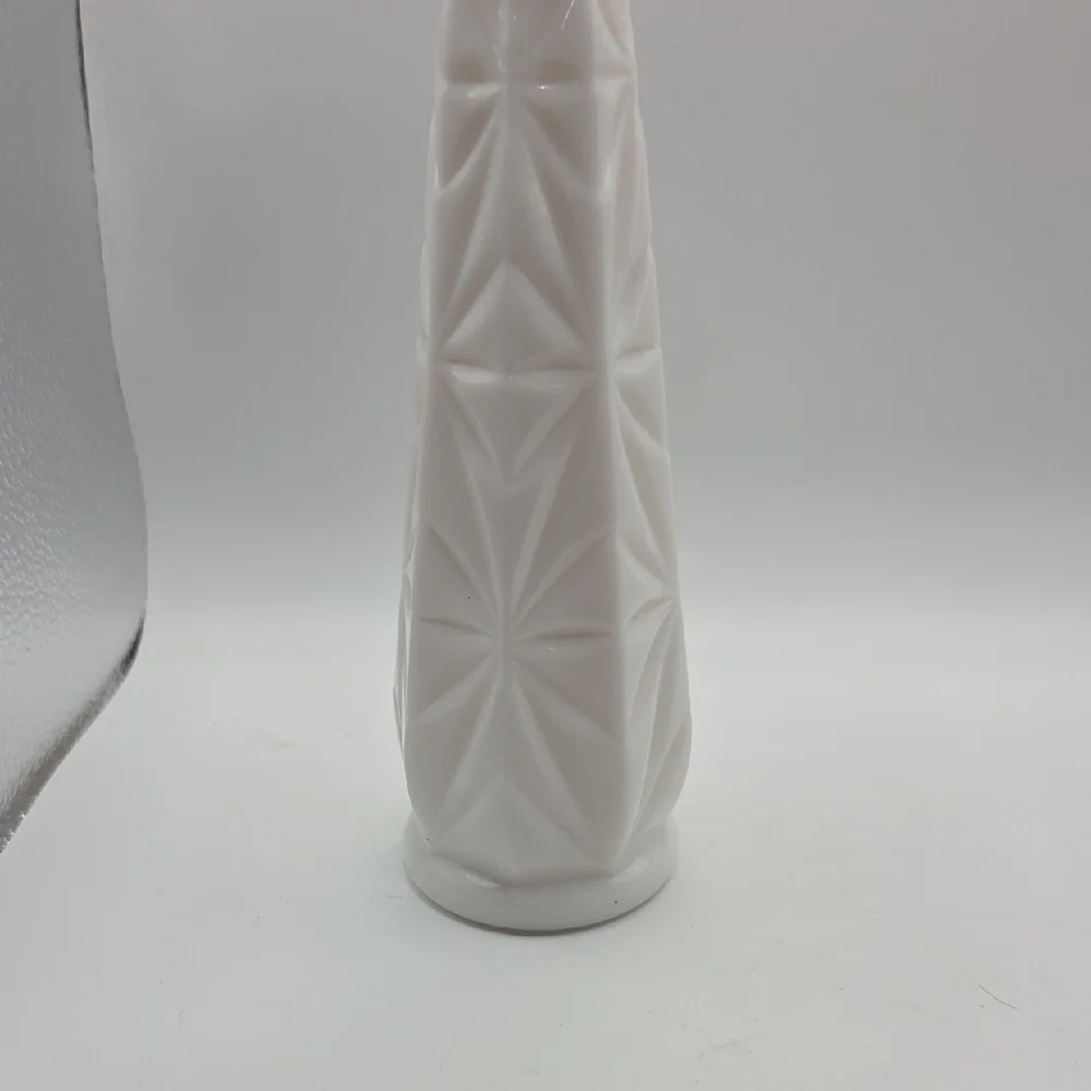 Milk Glass Anchor Hocking Starburst Milk Glass Vase